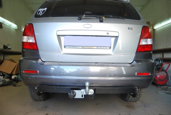Фаркоп для Kia Sorento 1 (без электрики) (2002-2006) «ЛидерПлюс»