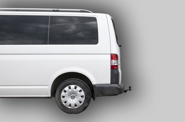 Фаркоп для Volkswagen Transporter T5 (7HA; 7HH) фургон закрытый (без электрики) (2003-2015)  (2015-н.в.) «ЛидерПлюс»
