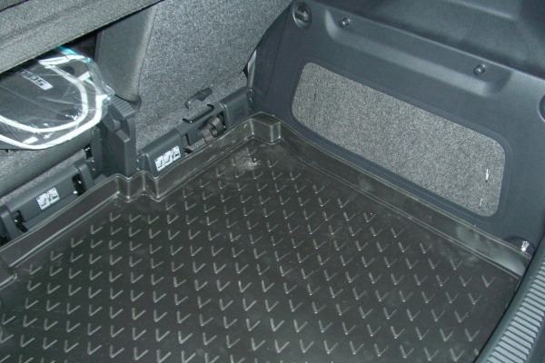 Коврик в багажник SKODA Roomster (2006-н.в.) мв. (полиуретан)