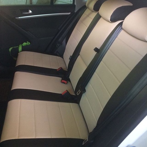 Авточехлы из экокожи для Volkswagen Tiguan II Comfortline/Highline со столиками (2017-н.в.) "Автопилот"
