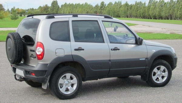 Рейлинги на крышу Chevrolet Niva