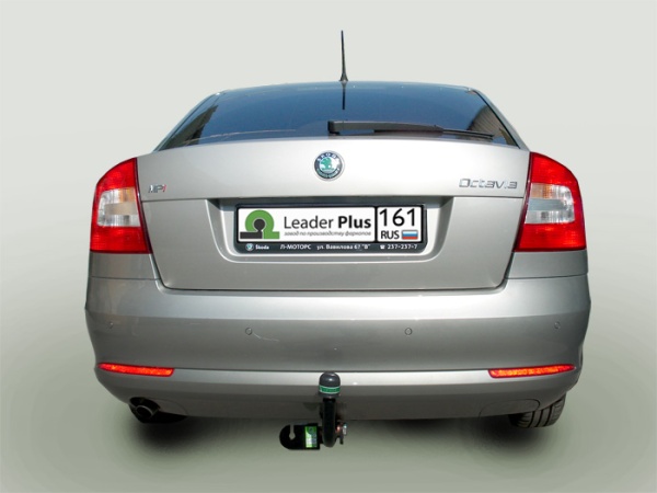Фаркоп для Skoda Superb 2 3T5 универсал (без электрики) (2009-2015) «ЛидерПлюс»