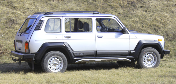 Рейлинги на крышу Lada 4x4 Нива 5 дверей