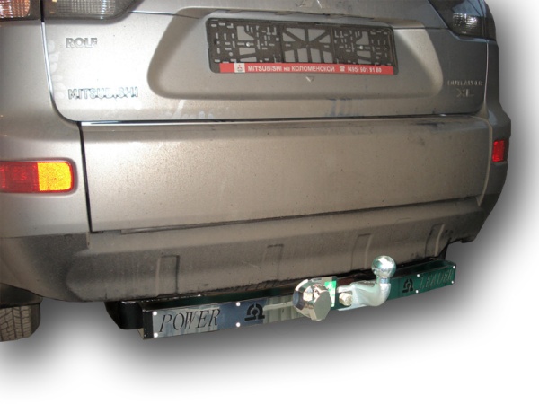 Фаркоп для Mitsubishi Outlander XL c нержавеющей пластиной (без электрики) (2007-2012) «ЛидерПлюс»
