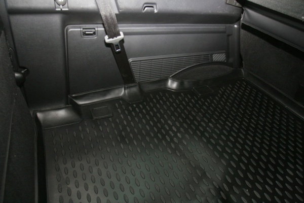 Коврик в багажник LAND ROVER Discovery 4 (2010-2014) (2014-н.в.) внед. длин. (полиуретан)