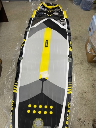 Надувная SUP-доска (сапборд) Rave Board Splash (335x83x15 cm)
